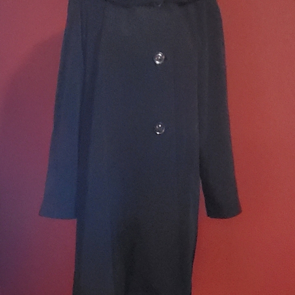 Coat - Picture 5 of 6